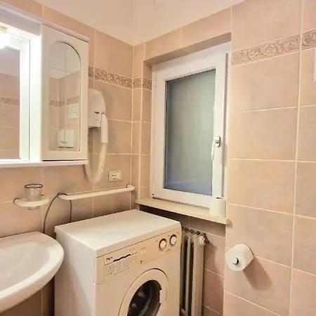 Chiara Pool Appartement *